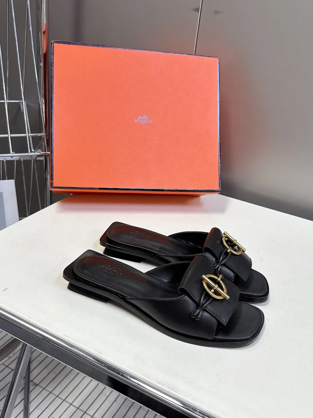 Hermès Women Black Leather Slippers product view 4