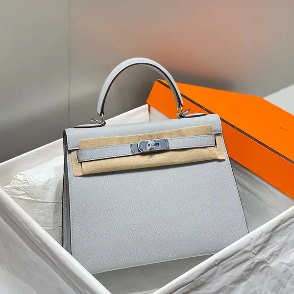 Hermès 28 cm In Gris Perle Epsom Calfskin Palladium Hardware Bag product photo