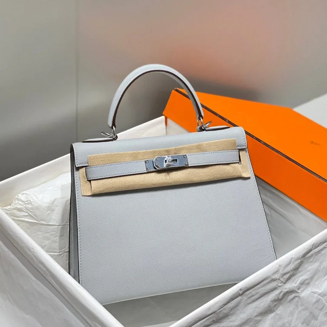 Hermès 28 cm In Gris Perle Epsom Calfskin Palladium Hardware Bag product view 1