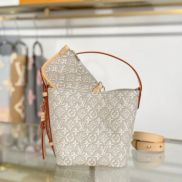 Louis Vuitton All In BB handbag product photo