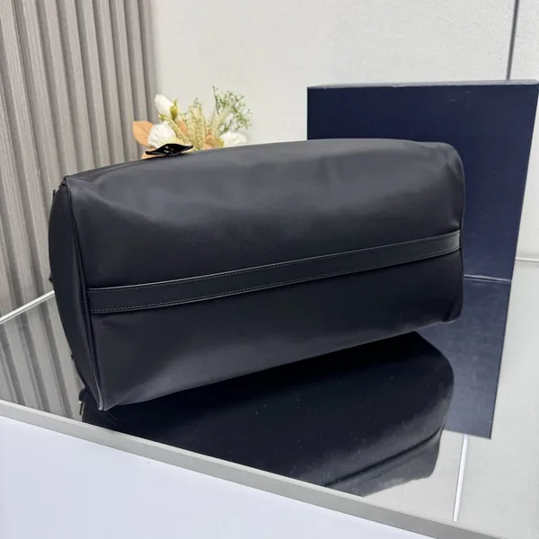 Prada Re-Nylon Large Tote Bag product view 2