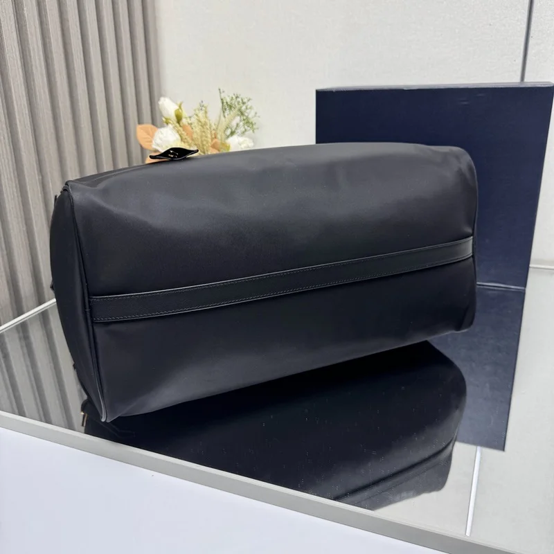 Prada Re-Nylon Large Tote Bag product view 2