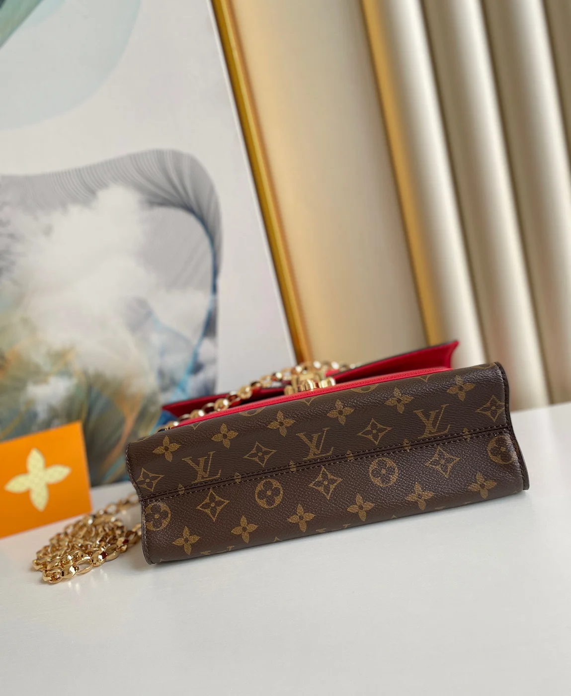 Louis Vuitton Victoire Monogram Pattern Handbags 27x20x10cm — Red Front Panel product view 7