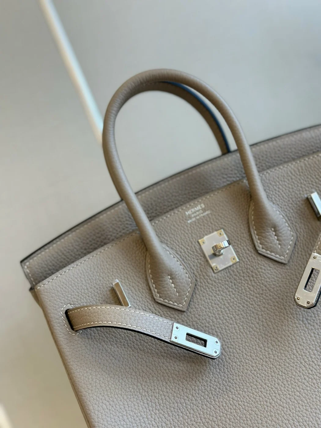 Hermès Birkin 25 Gris Tourterelle Togo Palladium Hardware Bag product view 8