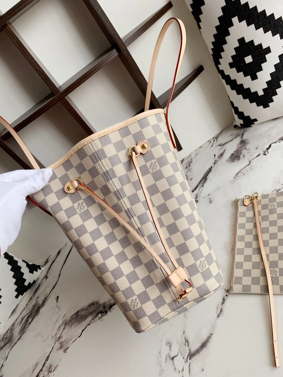 Louis Vuitton Neverfull Caro Pattern 32x29x17cm Bag with Pink Lining product view 6