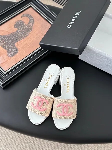 Chanel Women Beige Fabric Pink Logo White Heels product photo