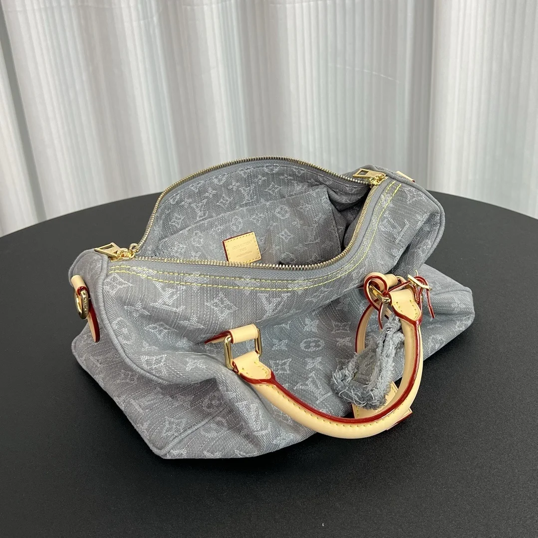 Louis Vuitton Speedy Soft 30 bag in Monogram Denim canva product view 7