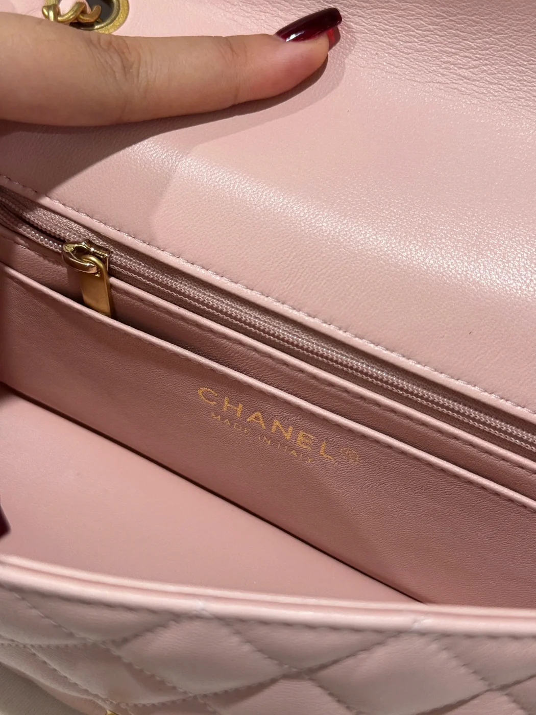 Chanel Classic Flap Mini Light Pink Gold Hardware 20 cm Bag product view 4
