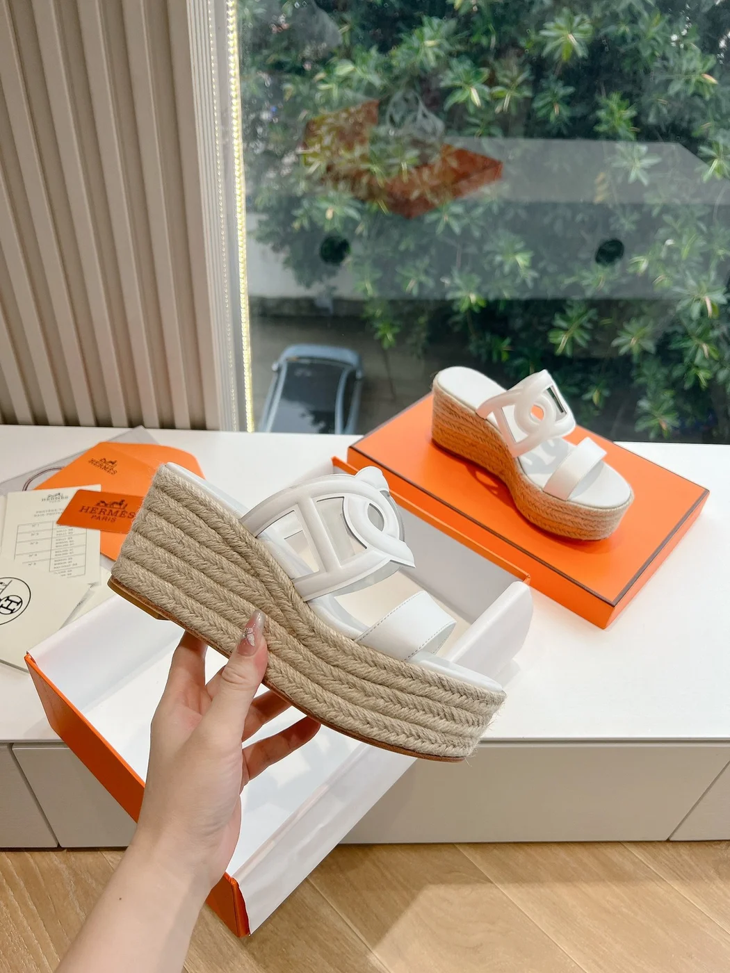 Hermès Women White Leather Espadrille Sandals product view 5