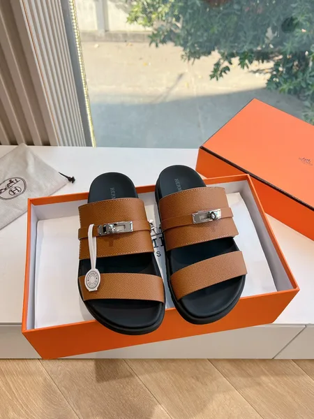 Hermès Women Brown Leather Straps Sandals product photo