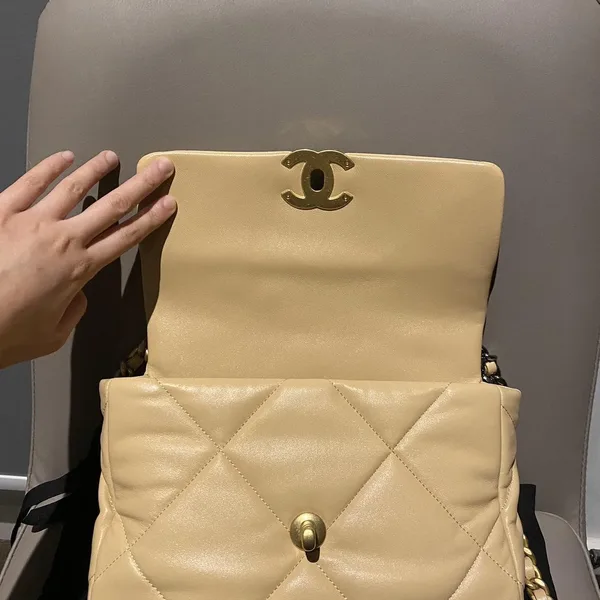 Chanel 19 Flap in Creamy Beige Lambskin Bag product view 4