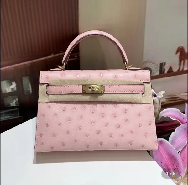 Hermès Mini Kelly in Pink Ostrich leather Bag product photo
