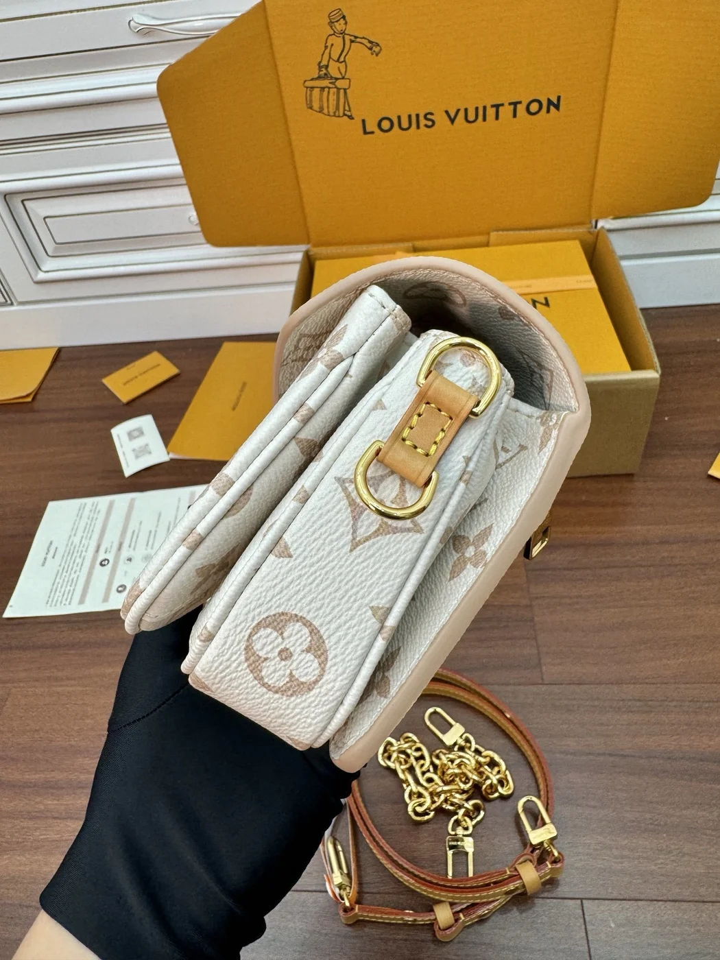 Louis Vuitton Pochette Métis East West Bag — Cream and Beige Monogram product view 2