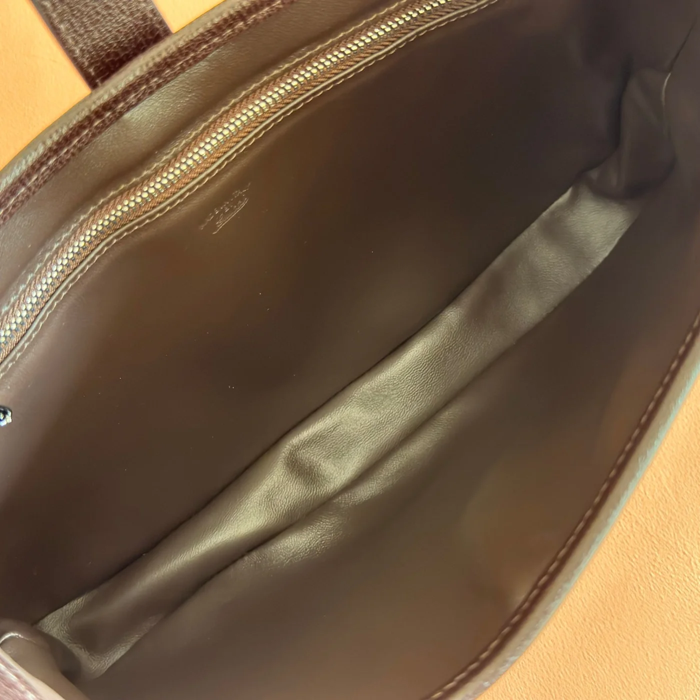 Gucci 26S Jackie Slim Shoulder Bag 28 In Dark Brown Calfskin product view 9