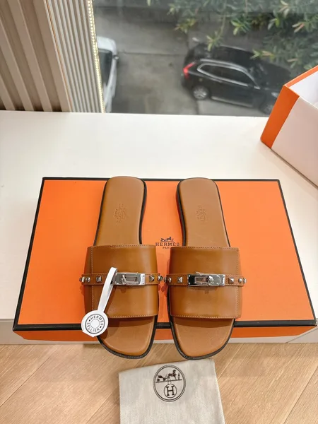Hermès Women Brown Leather Slide Sandals product photo