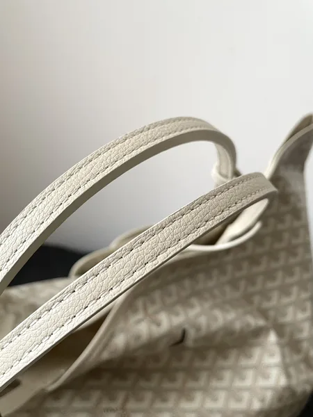 Goyard Goyardine Saint Louis Claire Voie GM White Yellow Bag product view 4