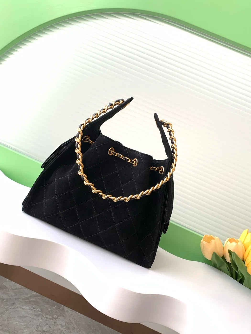 Chanel 25 small handbag, Grained calfskin & gold-tone product view 2