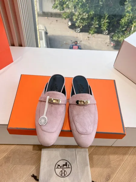 Hermès Women Pink Suede Mules product photo