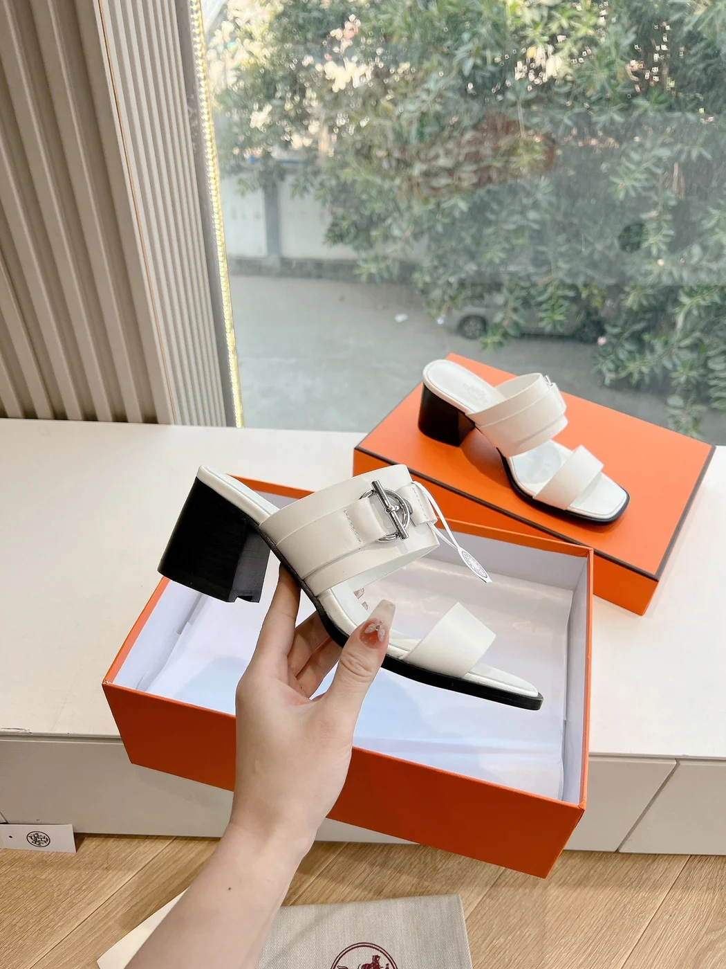 Hermès Women White Leather Buckle Sandals product view 5