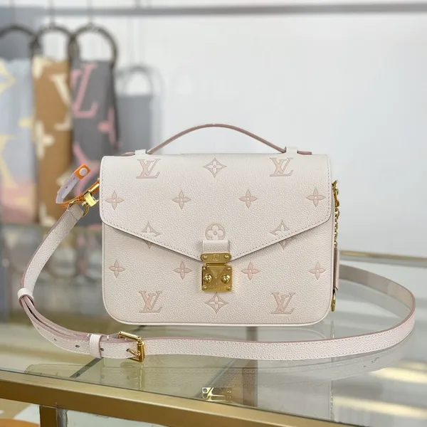 Louis Vuitton Pochette Métis Bag product photo