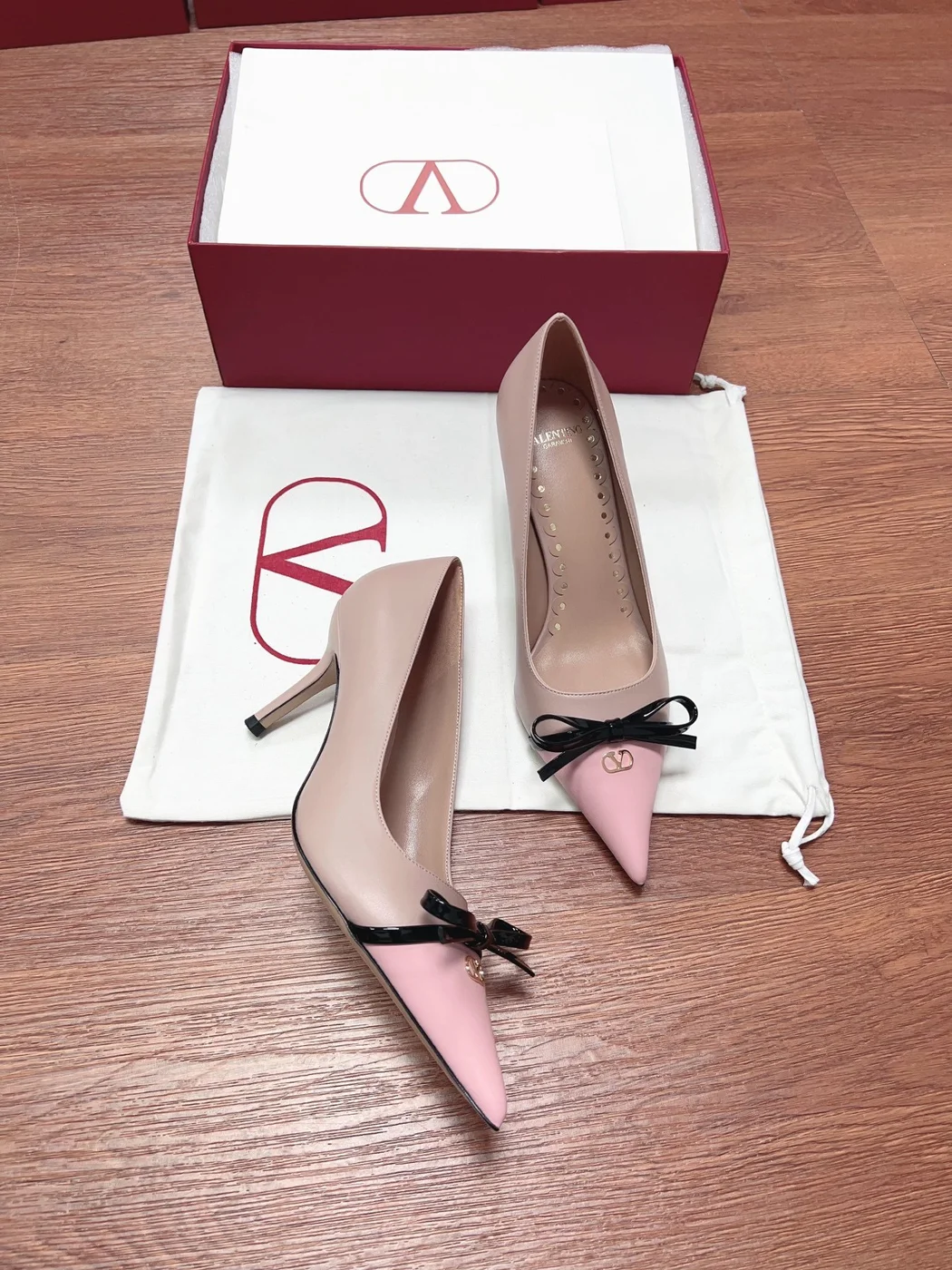 Valentino Women Pink Leather Bow Detail High Heel Pumps product view 5