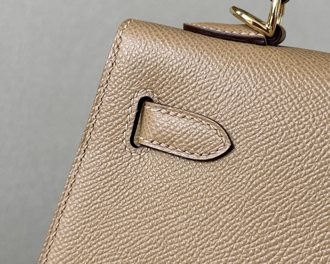 Hermès Kelly 20 Gold hardware Bag product view 8