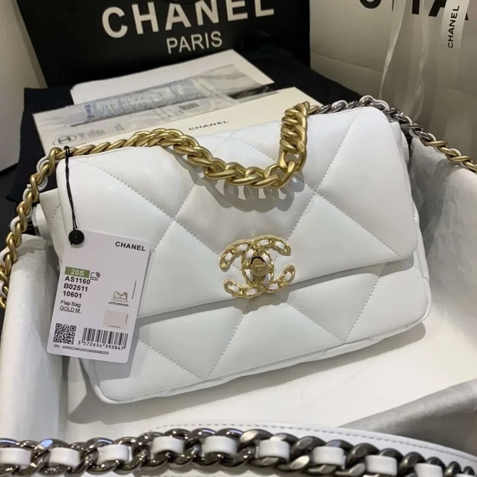 Chanel 19 Flap Medium White Lambskin Bag product view 2
