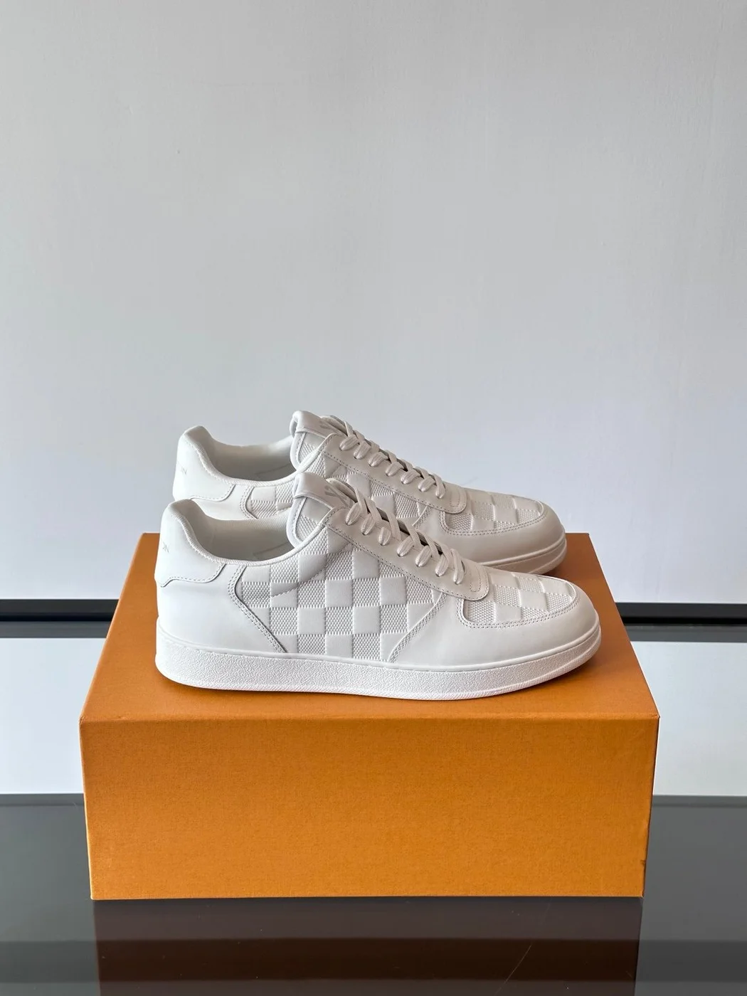 Louis Vuitton Men White Sneakers — Perforated Toe Detail product view 2