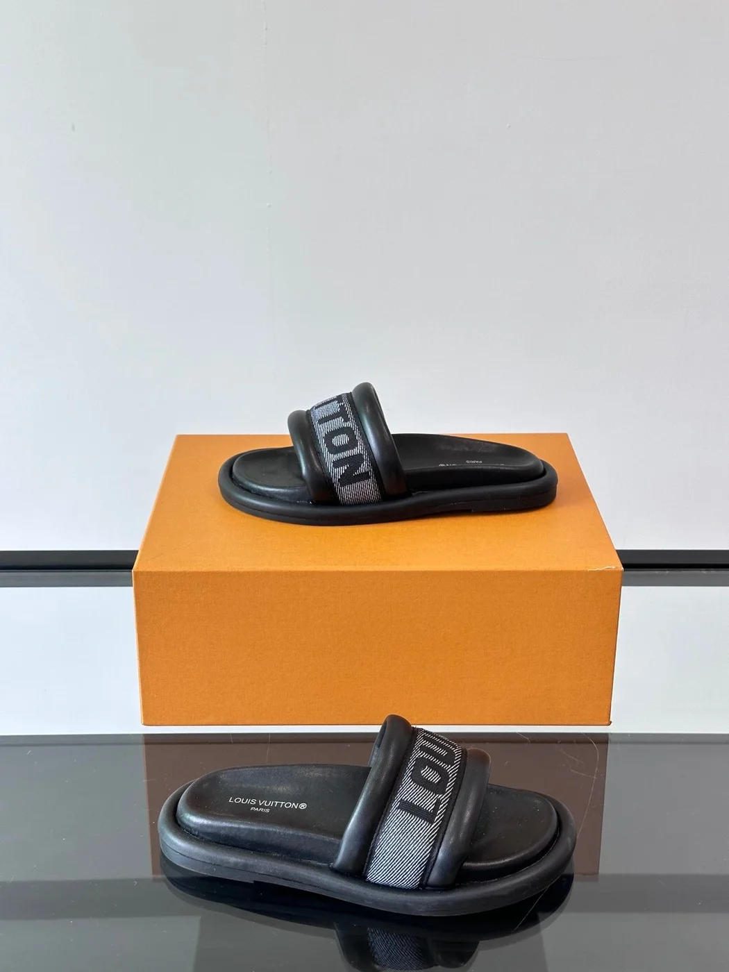Louis Vuitton Men Black Fabric Strap Slide Sandals product view 4