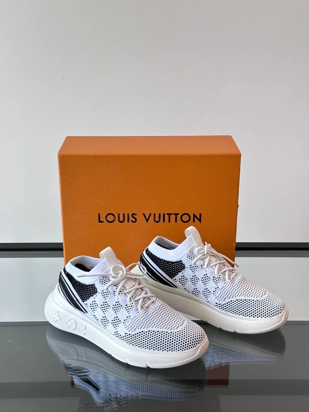 Louis Vuitton Men White Knit Mesh Sneakers product view 5