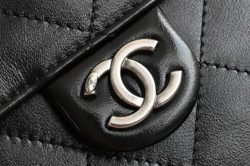 Chanel 25 Small Gold Silver Chain Bag product view 4