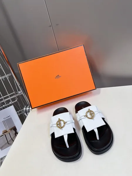 Hermès Women White Leather Black Sole Sandals product photo