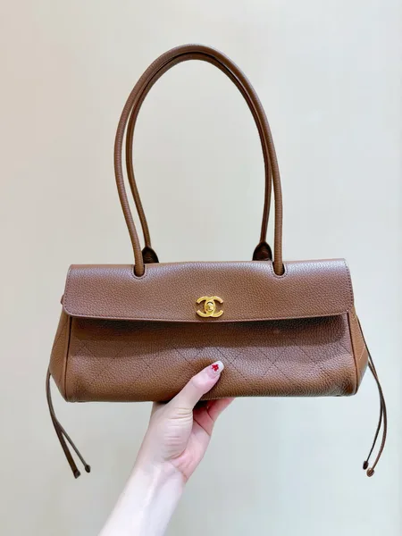 Chanel Grained Calfskin Stitched Urban Essentials Small Shopping Bag product photo