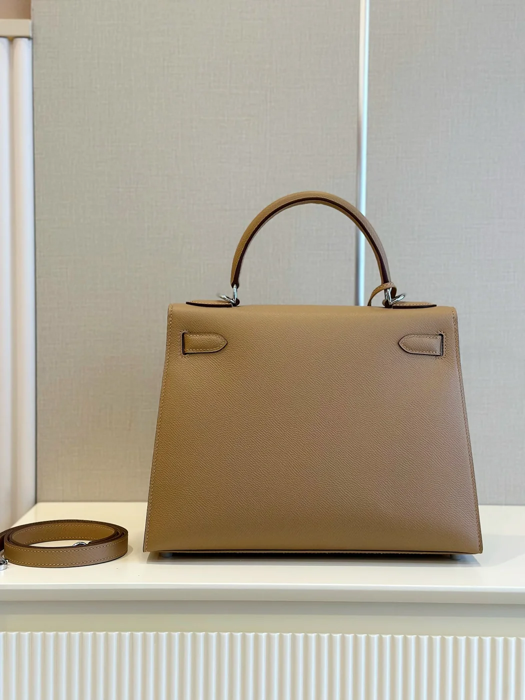 Hermès Kelly 28 Epsom Brown Palladium Hardware Bag product view 3