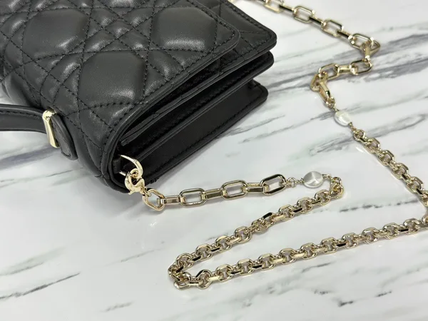 Dior Women’s Handbag Black Crossbody Bag 21× .5 cm product view 5