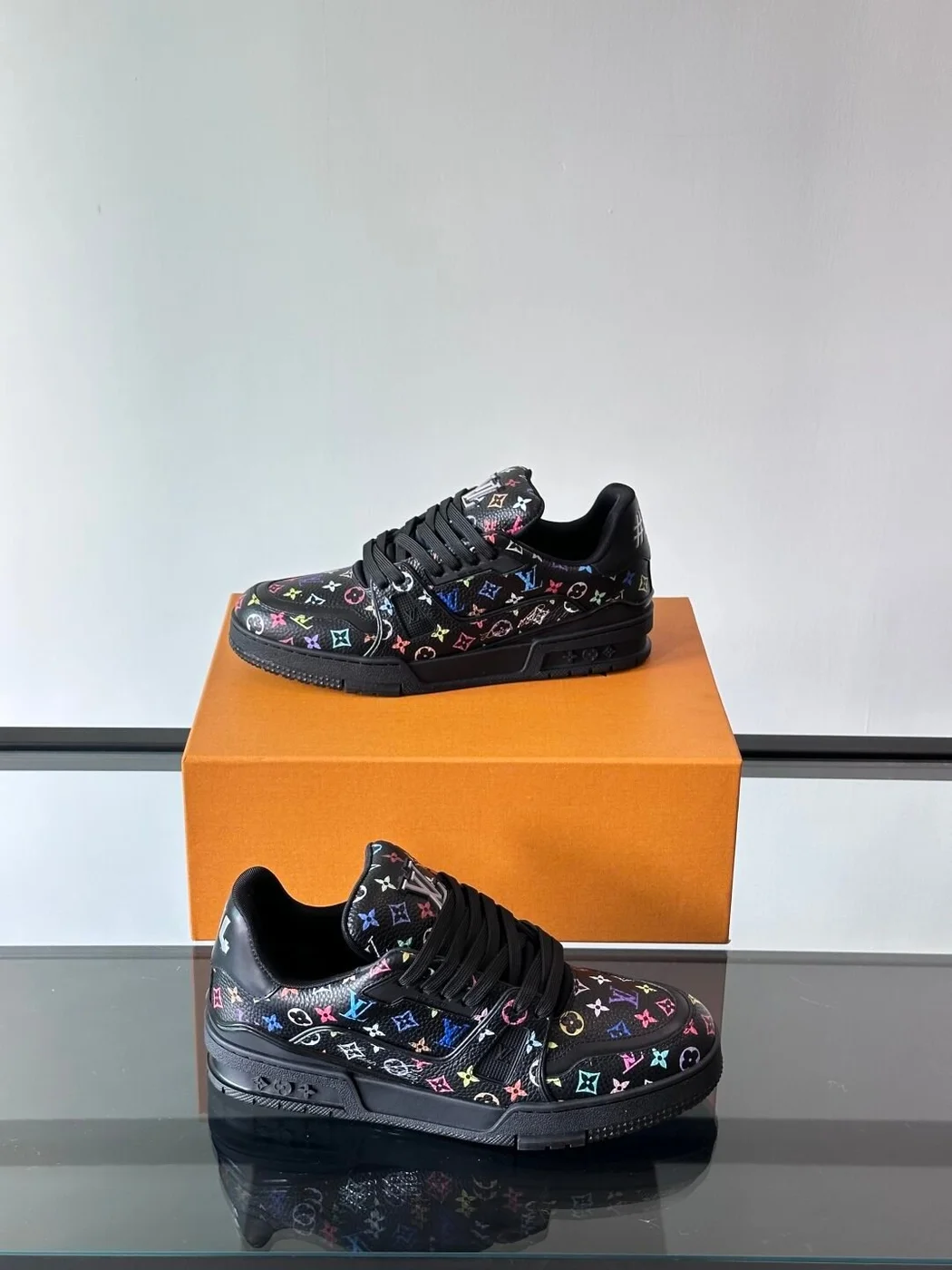 Louis Vuitton Men Black Multicolor Leather Sneakers product view 3