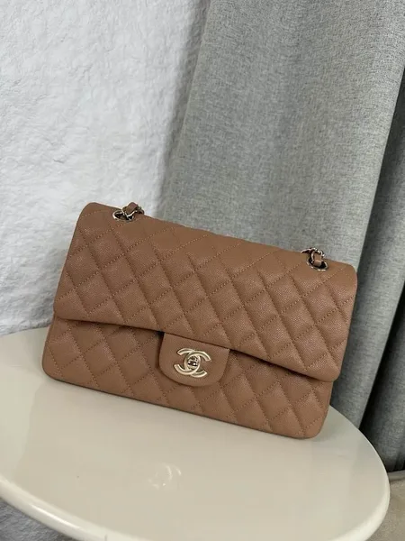Chanel Chan Classic Flap Medium Bag product photo