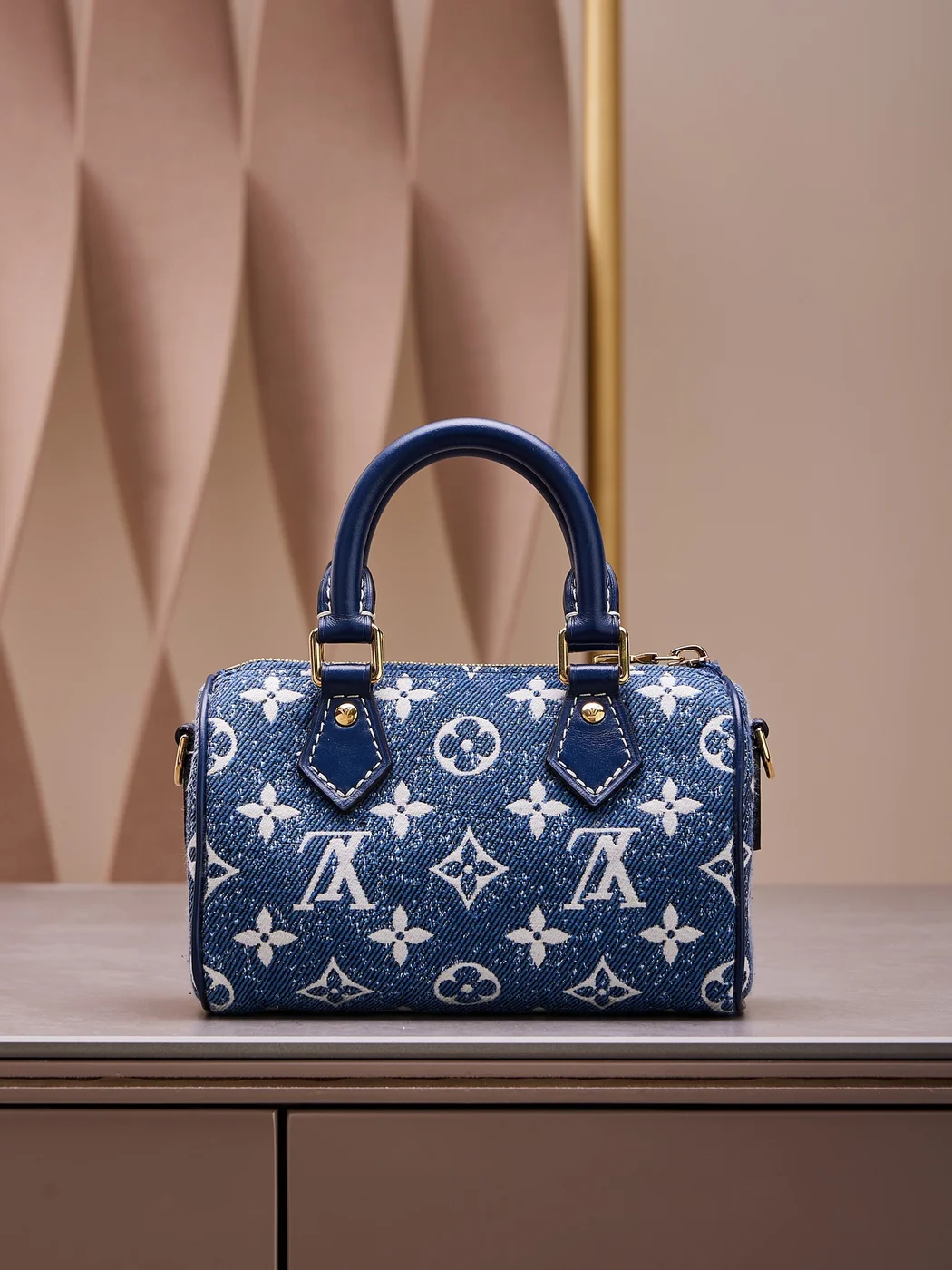 Louis Vuitton Speedy Monogram Demin Woman’s Handbags 16x10x7.5 cm product view 6