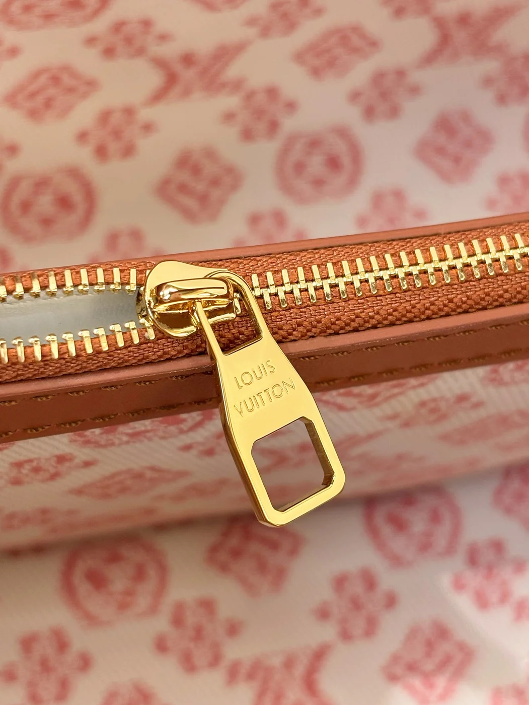 Louis Vuitton Capucines BB Handbag Brown Beige product view 8