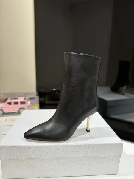 Dior black leather ankle boots product photo