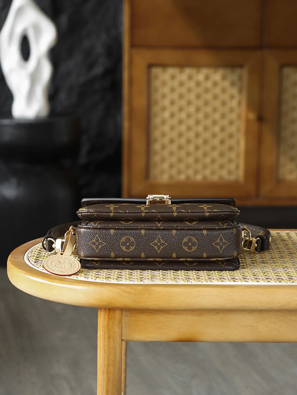 Louis Vuitton Pochette Métis East West bag product view 5