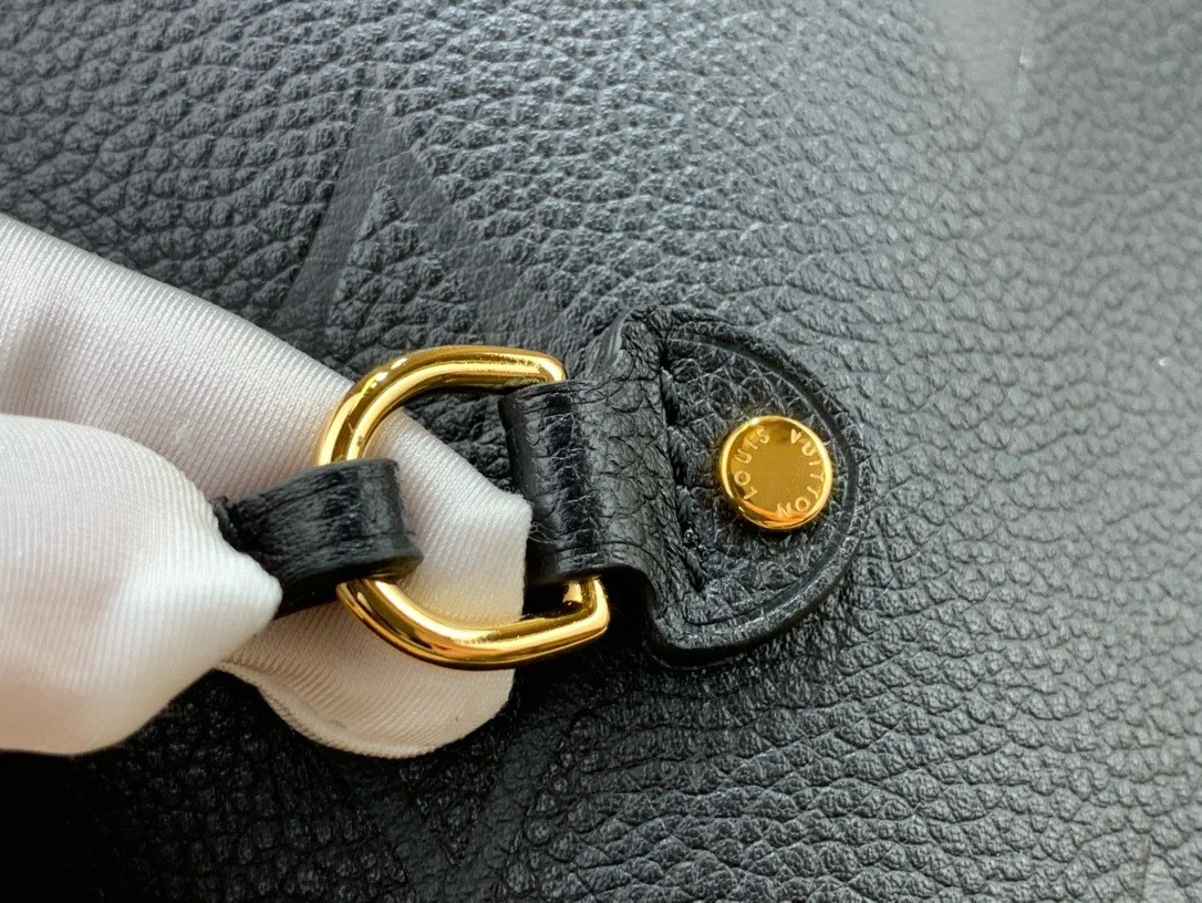 Louis Vuitton Never Full Black Handbags 32x29x17cm product view 7
