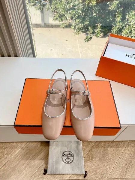 Hermès Women Beige Leather Mary Jane Flats product photo