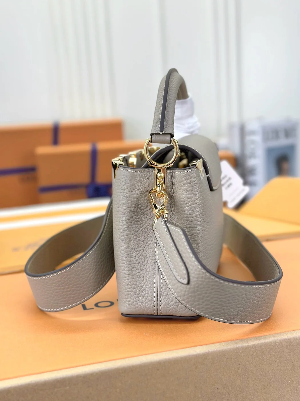 Louis Vuitton Capucines Lock Gold Handbags Cowhide Leather 21 cm product view 6