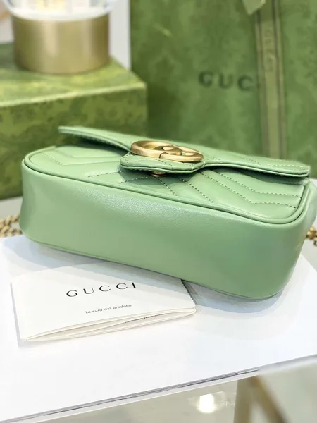 Gucci Marmont Women’s Handbag Avocado Color 22 cm product view 5
