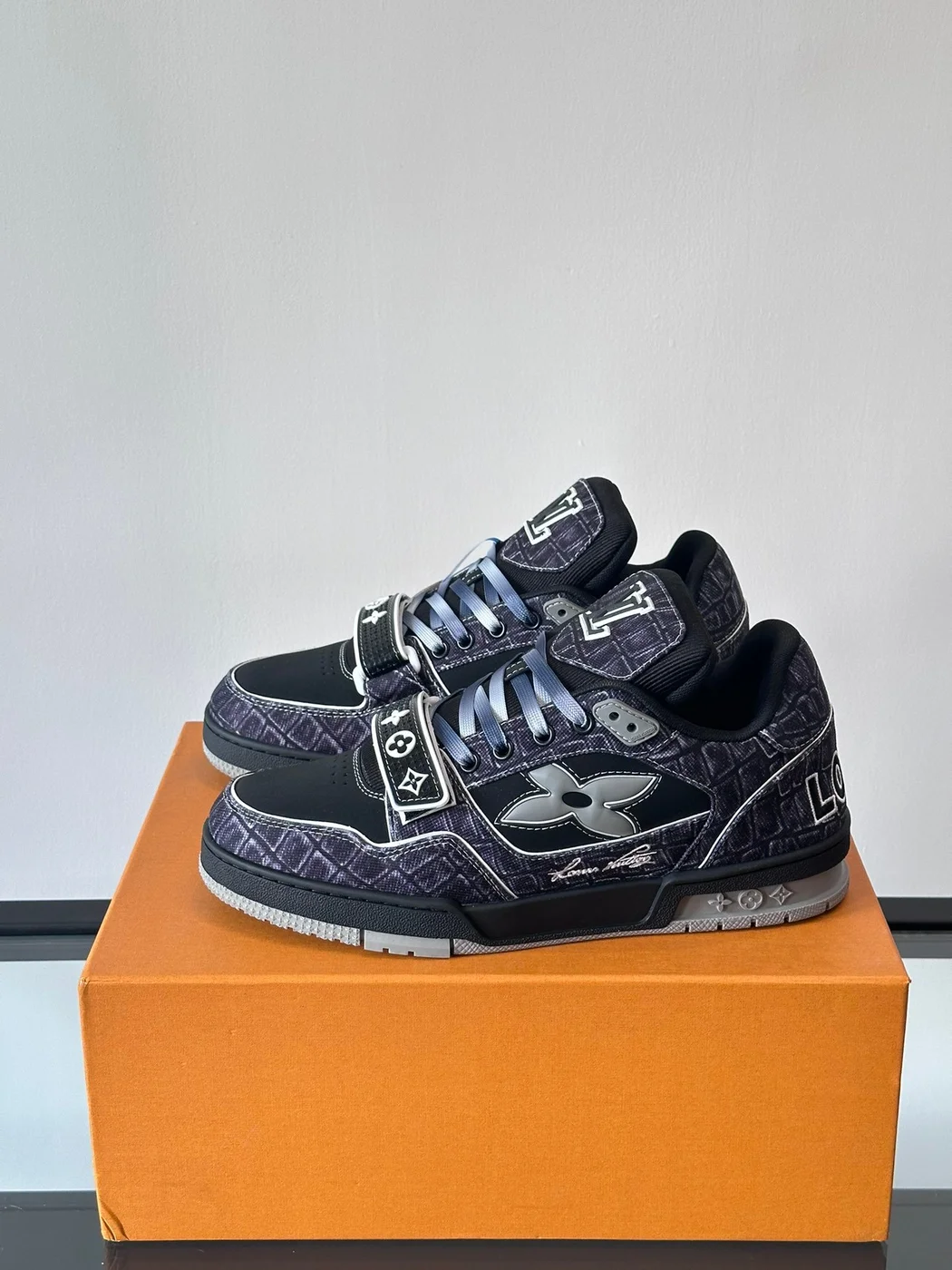 Louis Vuitton Men Black Fabric Sneakers product view 2