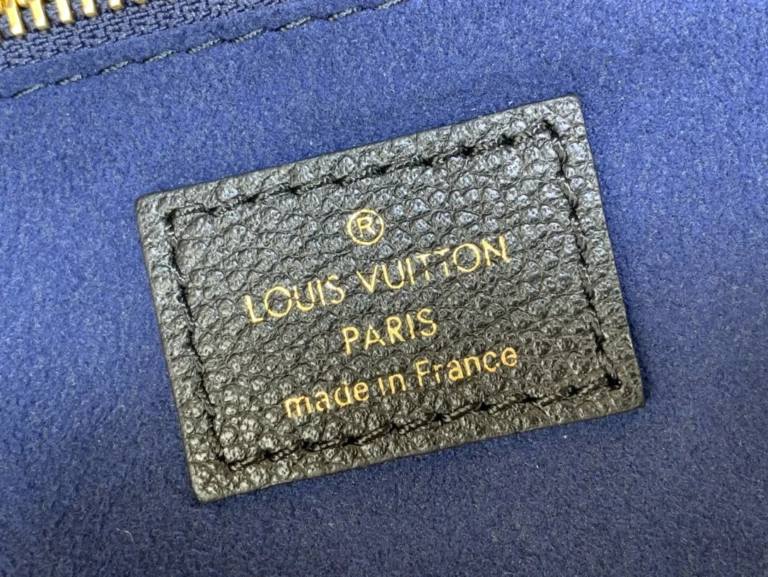 Louis Vuitton Never Full Black Handbags 32x29x17cm product view 4