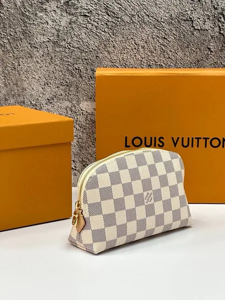 Louis Vuitton Pochette Cosmetic pouch MM product photo