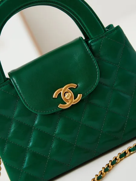 Chanel Kelly Mini 19 Bag In Green Forest Calfskin product view 6