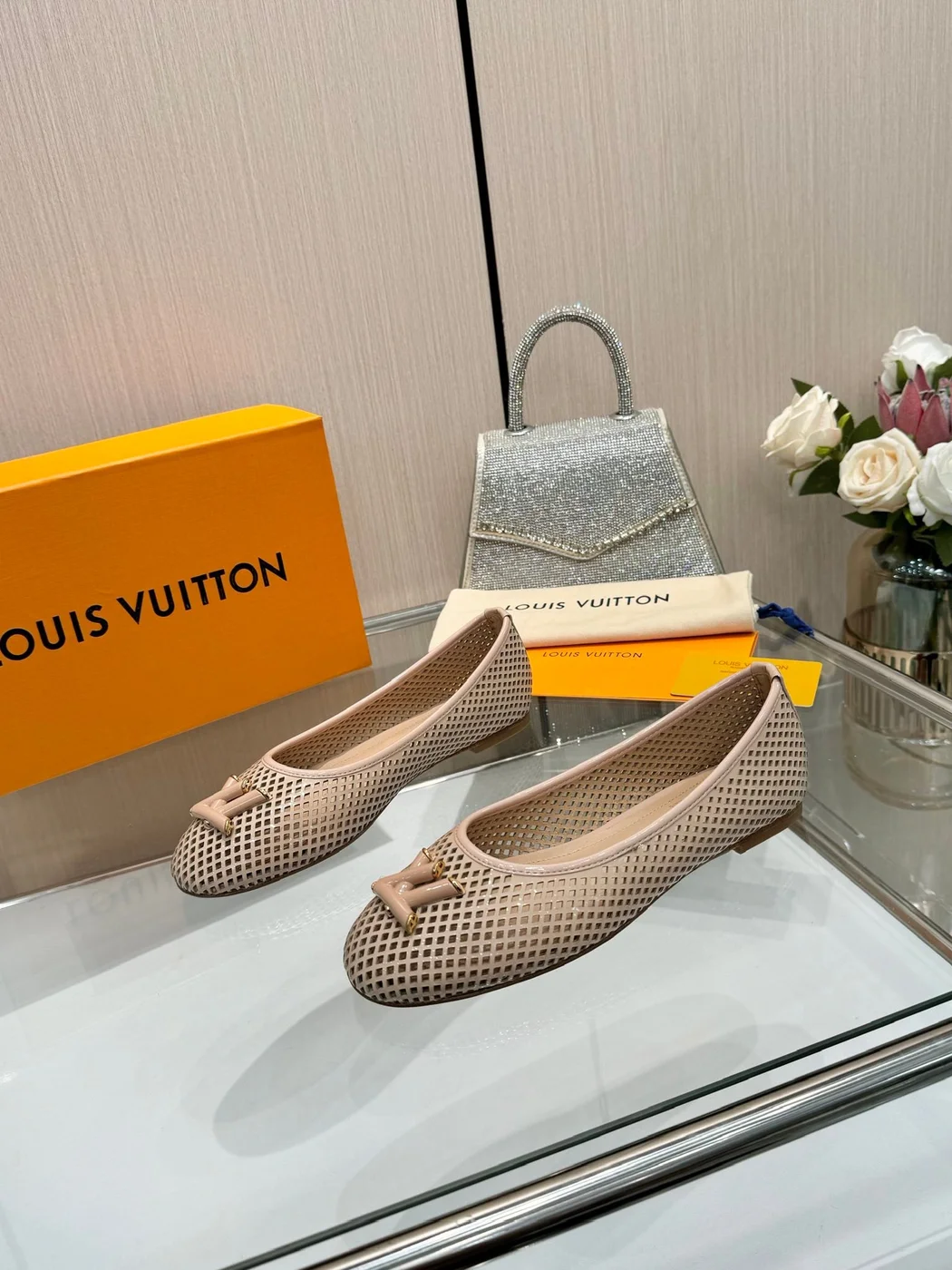 Louis Vuitton Women Beige Patent Leather Ballet Flats product view 3